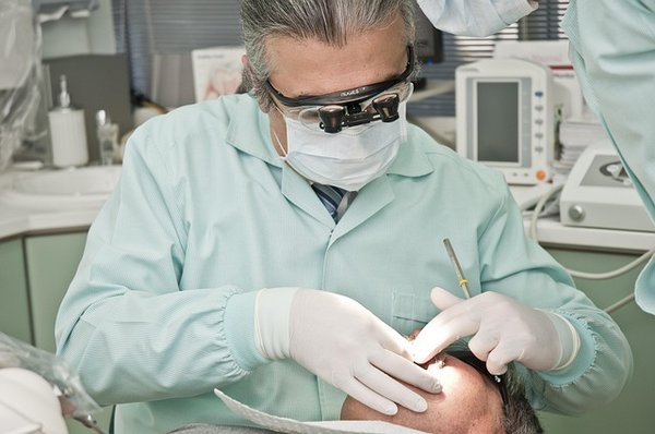 Avocat chirurgien dentiste : votre sécurité juridique assurée